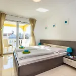 Chiara וילה דראמליי