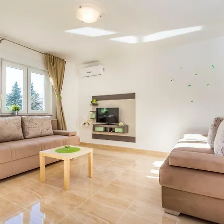 ヴィラ Chiara ドラマリ